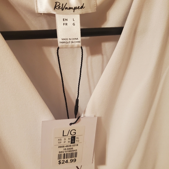 Clothing - Picture 6 of 10